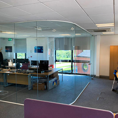 طراحی مدرن شیشه ضخیم قاب دیوار دفتر با شیشه گرم