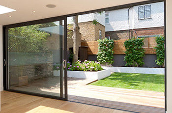 پوشش پودری درب های کششی آلومینیومی با پروفایل آلومینیومی