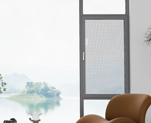 پنجره ای از آلومینیوم با شیشه ای جدا کننده و شیشه ای لایه دار