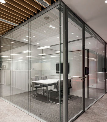 اندازه سفارشی درب سوئیچ آلومینیومی درب شیشه ای سوئیچ ایزوله شده