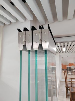 درب های دو لایه آلومینیوم سیاه مقاوم در برابر طوفان