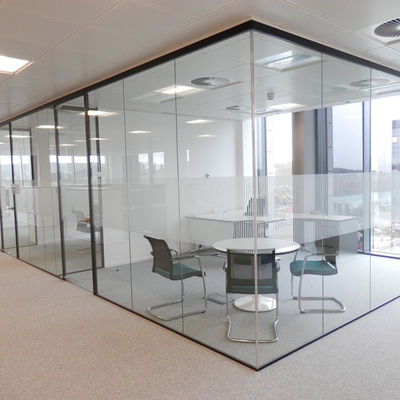 طراحی مدرن ایمنی شیشه بدون قاب دیواره های اداری شیشه لایه دار ضد صدا