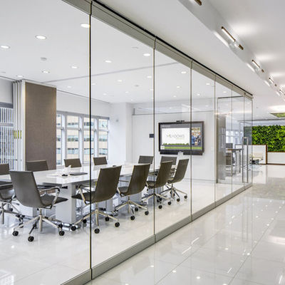 درب های شیشه ای سفارشی 8 میلی متری مقاوم در برابر گرد و غبار و عایق صدا