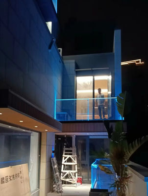 نصب آسان آلومینیوم U Channel Glass Railing مدرن با نور LED