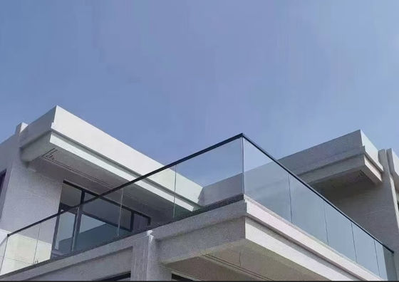 نگهداري آسان آلومينيوم و گلاس ريلنگ قدرت بالا با دستگير