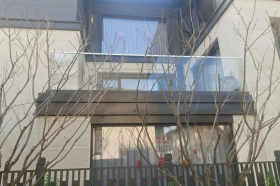 بالکونی آلومینیوم U Channel Glass Railing دوامدار U Channel Balustrade