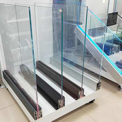 طراحی مدرن شفاف U Channel Glass Balustrade با شیشه گرم