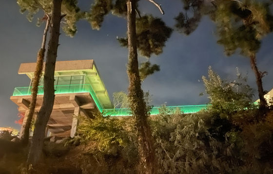 پله های 12 میلی متری بدون قاب شیشه ای بالکن ریلینگ کانال U با نور LED