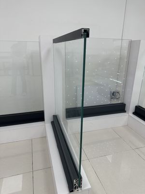 آلومینیوم U Channel Glass Balustrade مقاوم در برابر آب و هوا برای فضای باز