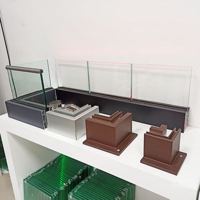 رال شیشه ای آلومینیومی 12 میلی متری قابل سفارشی سازی 304 SS