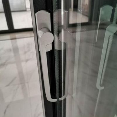 اندازه های سفارشی آلومینیوم درب های بیرونی دو لایه ای عایق حرارتی چند پانلی دوامدار