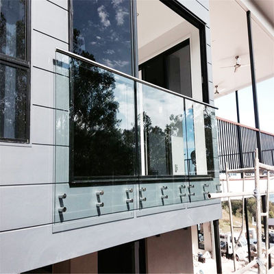 چوکات بالکونی شیشه ای بدون قاب با شیشه 8-12 میلی متری و 0.8m-1.2m ارتفاع سیستم چوکات قابل تنظیم