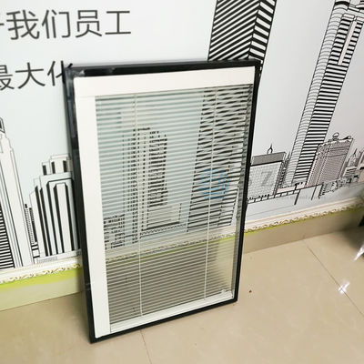 تیغه های کرکره ای عایق دوجداره با مهر و موم پنجره لولایی با لوازم جانبی پرده داخلی بین شیشه